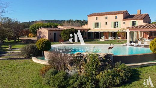 Luxury home in Goult, Vaucluse
