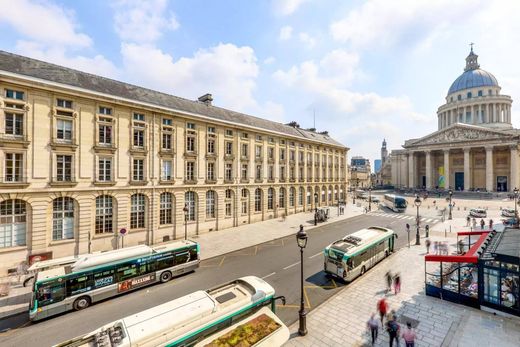 Apartment / Etagenwohnung in Sorbonne, Jardin des Plantes, Saint-Victor, Paris