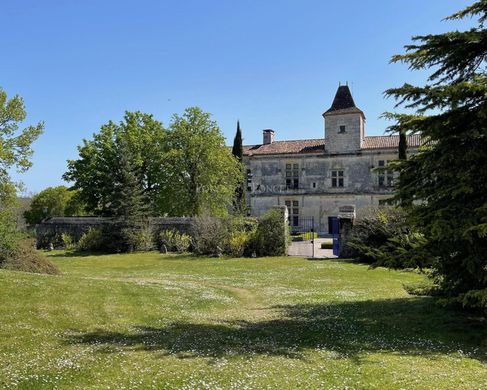 Schloss / Burg in Cieurac, Lot