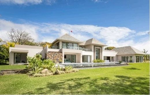 빌라 / Beau Champ, Savanne District