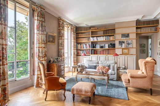 아파트 / Tour Eiffel, Invalides – Ecole Militaire, Saint-Thomas d’Aquin, Paris