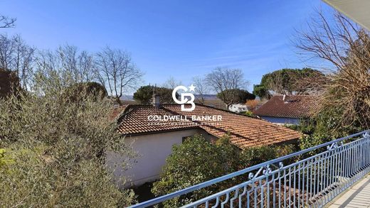 Villa in Arès, Gironde