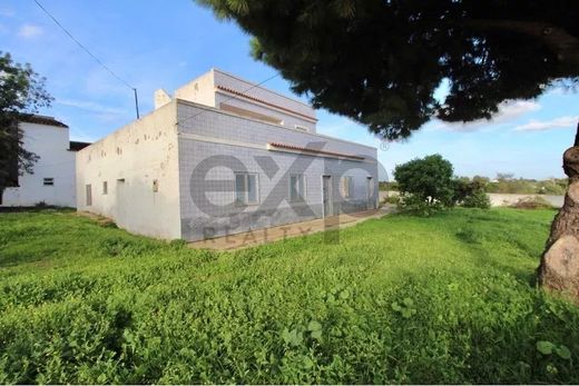 Πολυτελή κατοικία σε Moncarapacho e Fuzeta, Olhão