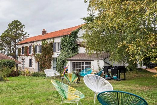 Willa w Chalifert, Seine-et-Marne