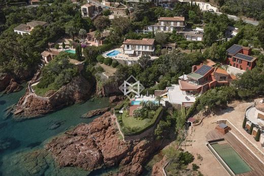 Luxus-Haus in Théoule-sur-Mer, Alpes-Maritimes