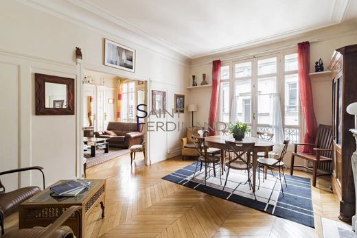 Apartment / Etagenwohnung in Monceau, Courcelles, Ternes, Paris