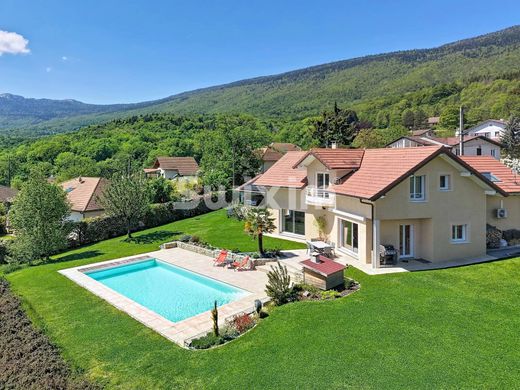 Luxury home in Péron, Ain