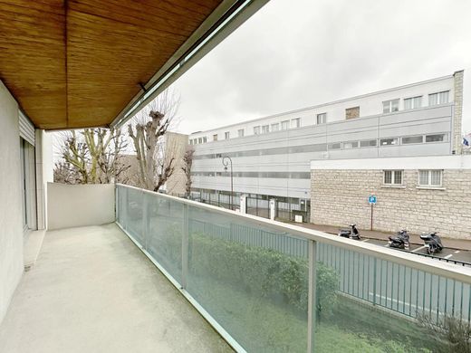 Piso / Apartamento en Saint-Cloud, Altos de Sena