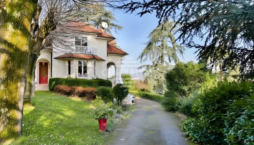 Luxury home in Dardilly, Rhône