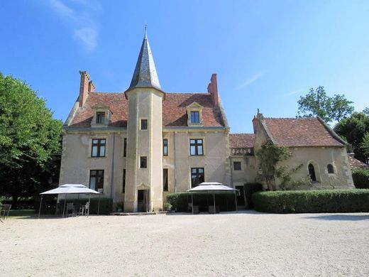 Kasteel in Nevers, Nièvre