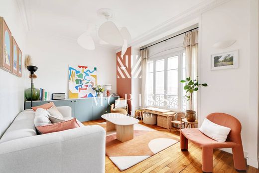 Apartment in Saint-Ouen, Seine-Saint-Denis