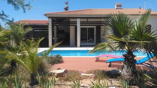 Casa di lusso a Taradeau, Var