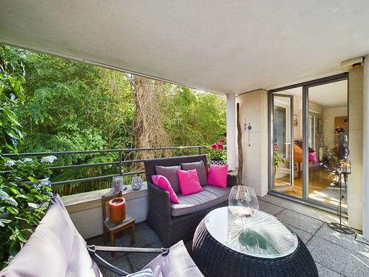 Apartment in Monceau, Courcelles, Ternes, Paris