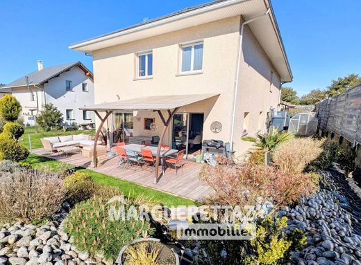 Luxus-Haus in Viuz-en-Sallaz, Haute-Savoie