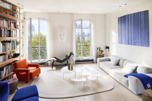 Apartment in Sorbonne, Jardin des Plantes, Saint-Victor, Paris