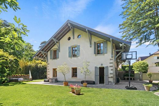Luxury home in Genthod, Geneva