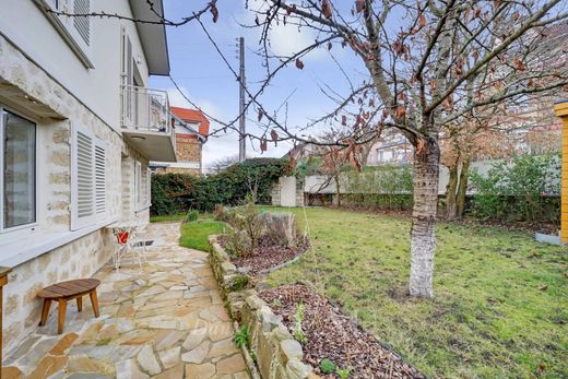 Casa di lusso a Viroflay, Yvelines