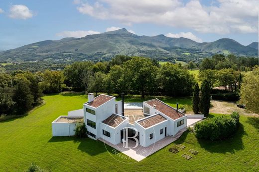 ‏בתי יוקרה ב  Ascain, Pyrénées-Atlantiques