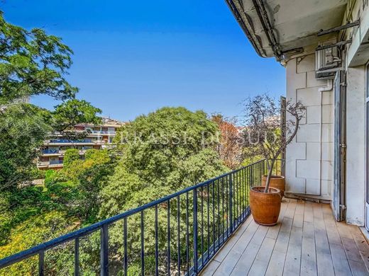 Apartment / Etagenwohnung in Marseille, Bouches-du-Rhône