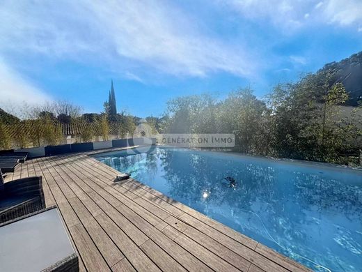 Beaucaire, Gardのヴィラ