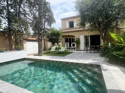 Luxury home in Marseille, Bouches-du-Rhône