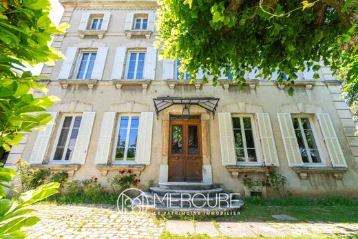 Lüks ev Anneyron, Drôme