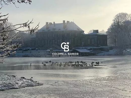 قلعة ﻓﻲ Les Herbiers, Vendée
