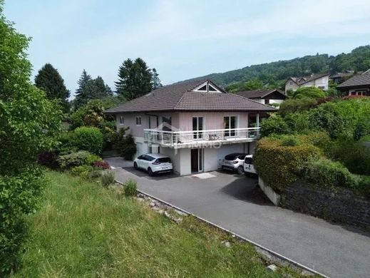 Willa w Évian-les-Bains, Haute-Savoie