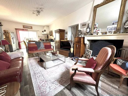 Luxury home in Gujan-Mestras, Gironde