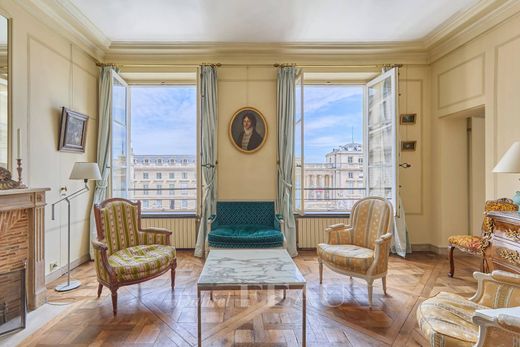 Apartment in Tour Eiffel, Invalides – Ecole Militaire, Saint-Thomas d’Aquin, Paris