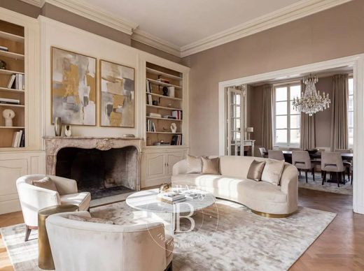 Apartment / Etagenwohnung in Toulouse, Haute-Garonne
