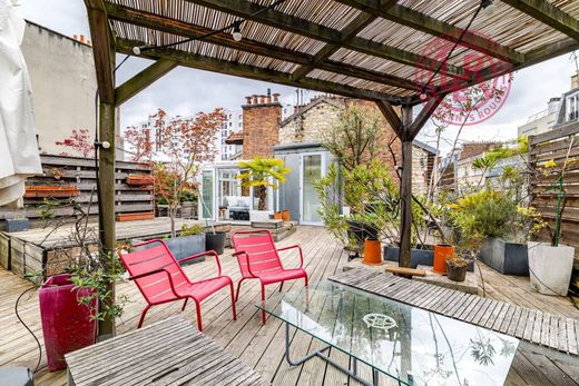Apartment in Belleville, Père-Lachaise, Ménilmontant, Paris