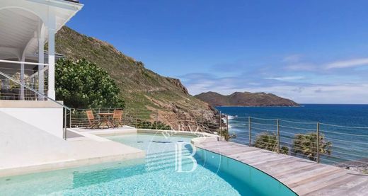 ﻓﻴﻼ ﻓﻲ Anse des Lézards