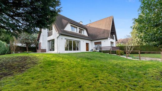 Villa en Vaucresson, Altos de Sena