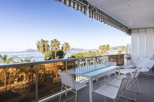 아파트 / 칸, Alpes-Maritimes