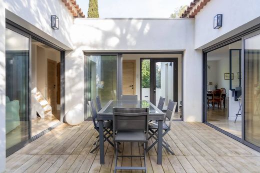 Casa de luxo - La Garde, Var