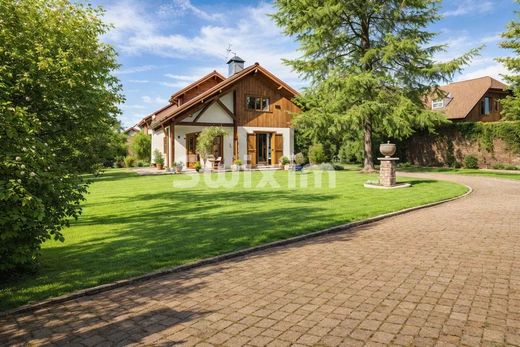 Casa di lusso a Ornex, Ain