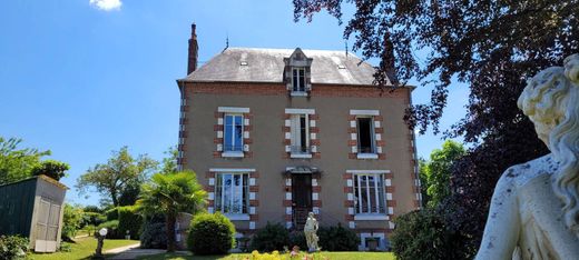 Maison de luxe à Henrichemont, Cher