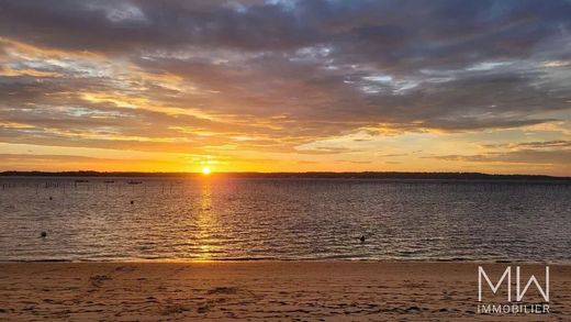 Casa di lusso a Lège-Cap-Ferret, Gironda
