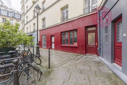 Apartment in Temple, Rambuteau – Francs Bourgeois, Réaumur, Paris