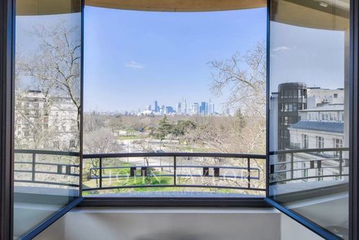 Apartment in La Muette, Auteuil, Porte Dauphine, Paris