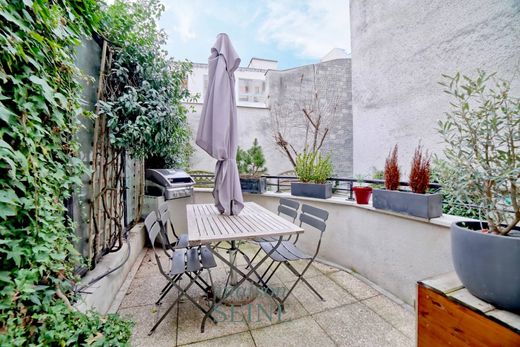 Appartamento a Levallois-Perret, Hauts-de-Seine