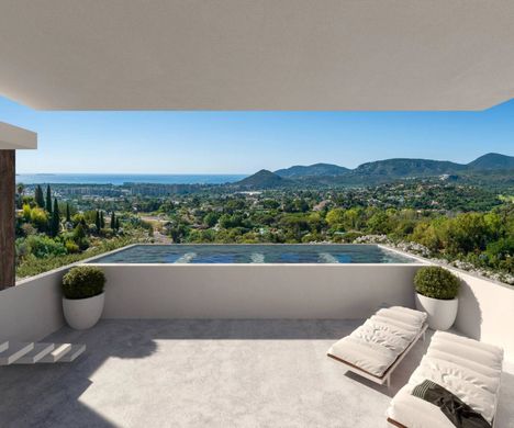 Luxury home in Mandelieu-la-Napoule, Alpes-Maritimes