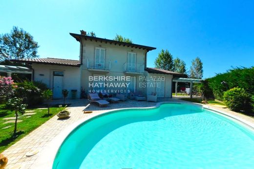 Villa in Pietrasanta, Provincia di Lucca