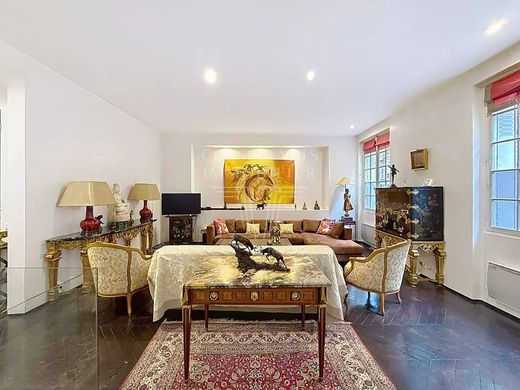 Apartment in Tour Eiffel, Invalides – Ecole Militaire, Saint-Thomas d’Aquin, Paris