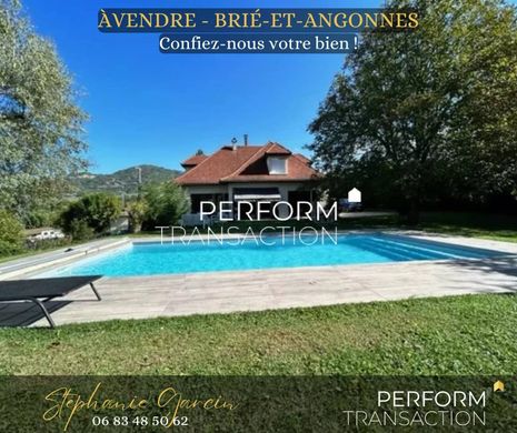 豪宅  Brié-et-Angonnes, Isère