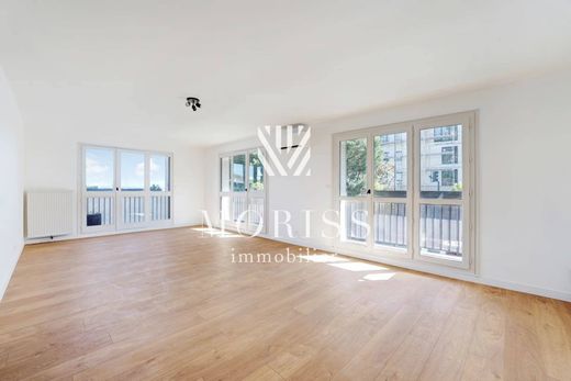 Apartment / Etagenwohnung in Nogent-sur-Marne, Val-de-Marne