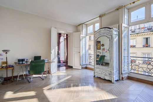 Квартира, Canal Saint Martin, Château d’Eau, Porte Saint-Denis, Paris