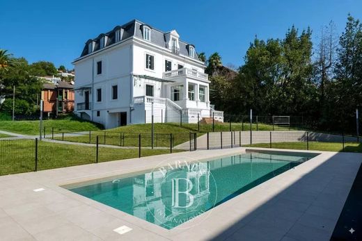 Apartment / Etagenwohnung in Donostia-San Sebastián, Guipuzcoa