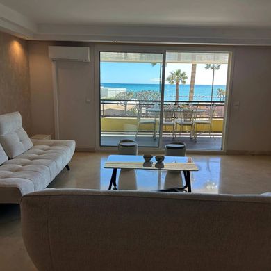 Apartment in Saint-Laurent-du-Var, Alpes-Maritimes